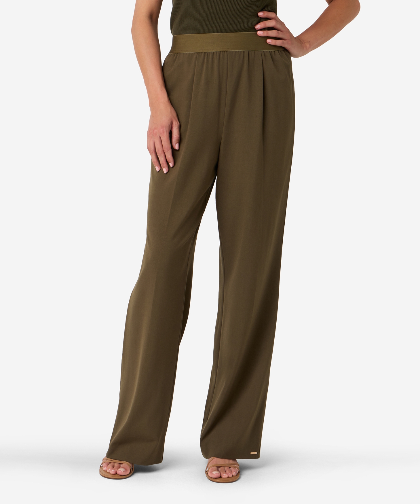 Payge | Dark Elm Green