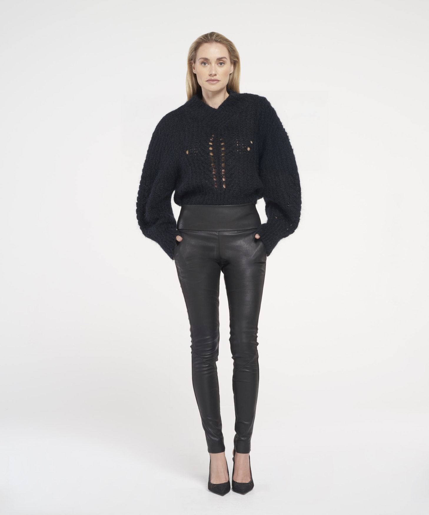 MOLLY WITH POCKETS | Black