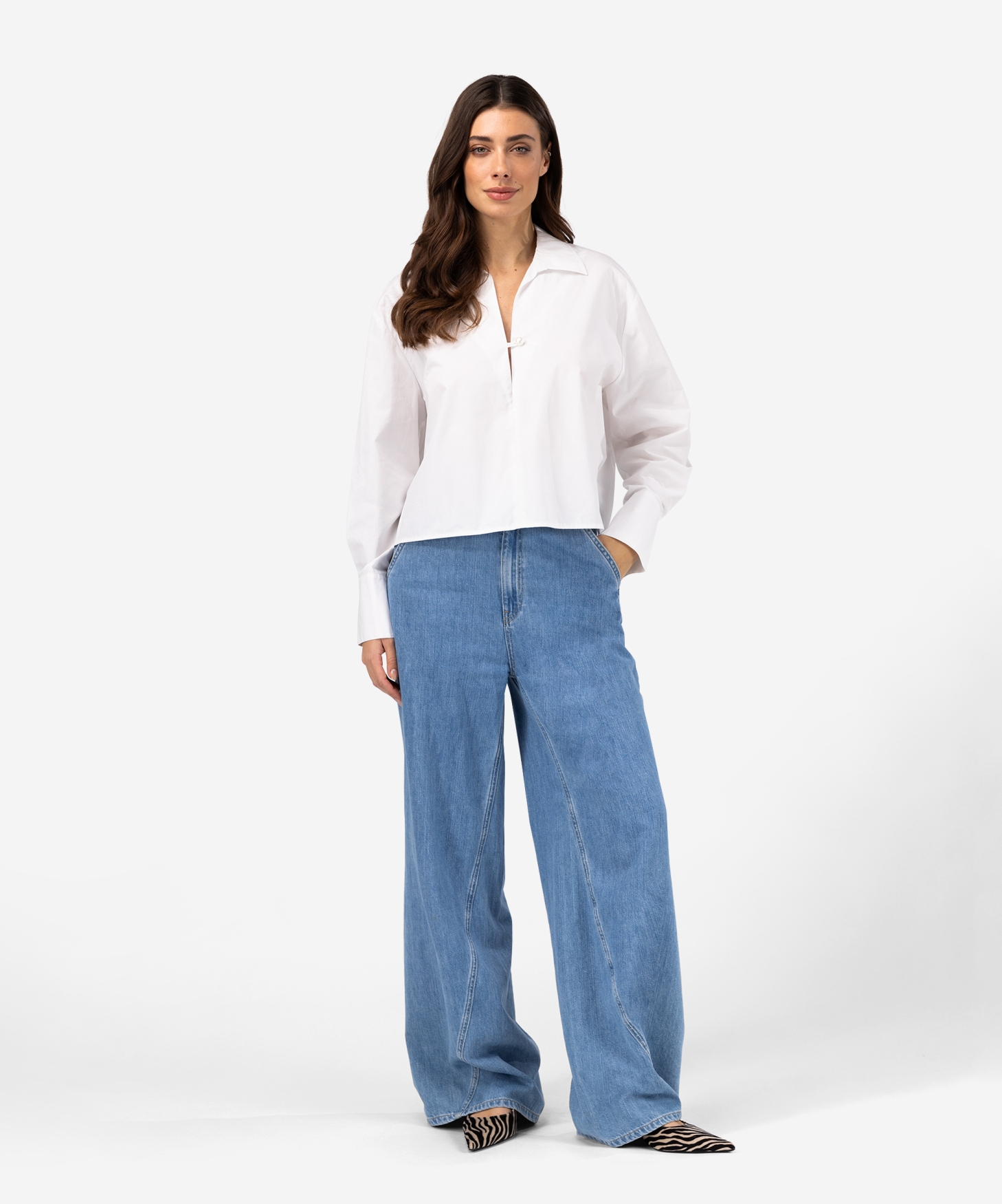 Baily | White Baily | White