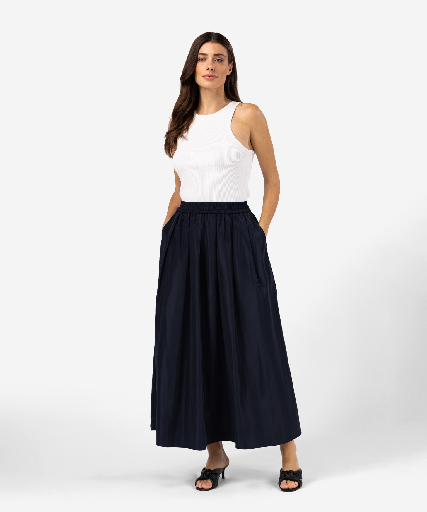 Sana | Dark Sapphire Sana | Dark Sapphire