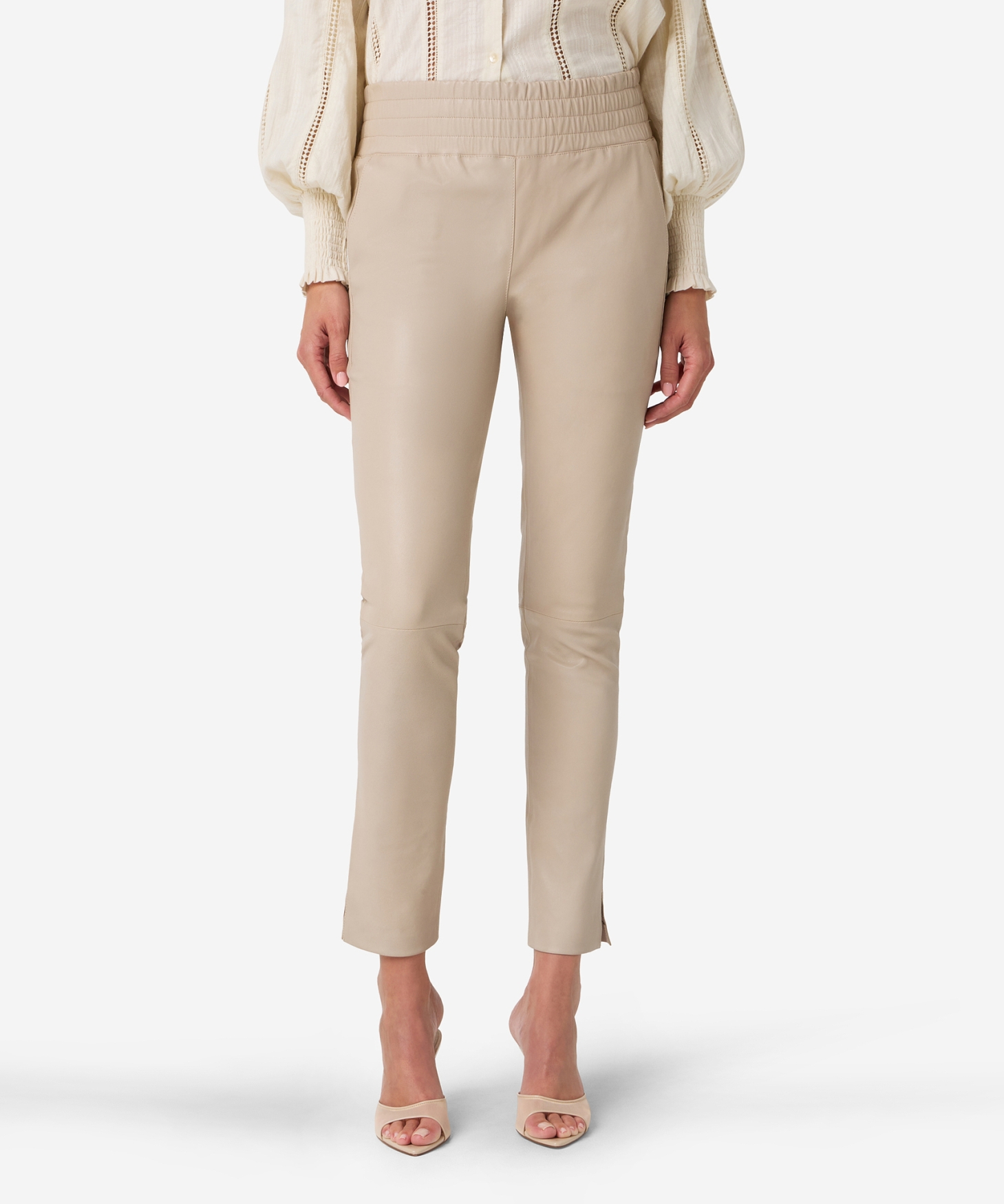 Colette | Sandstone
