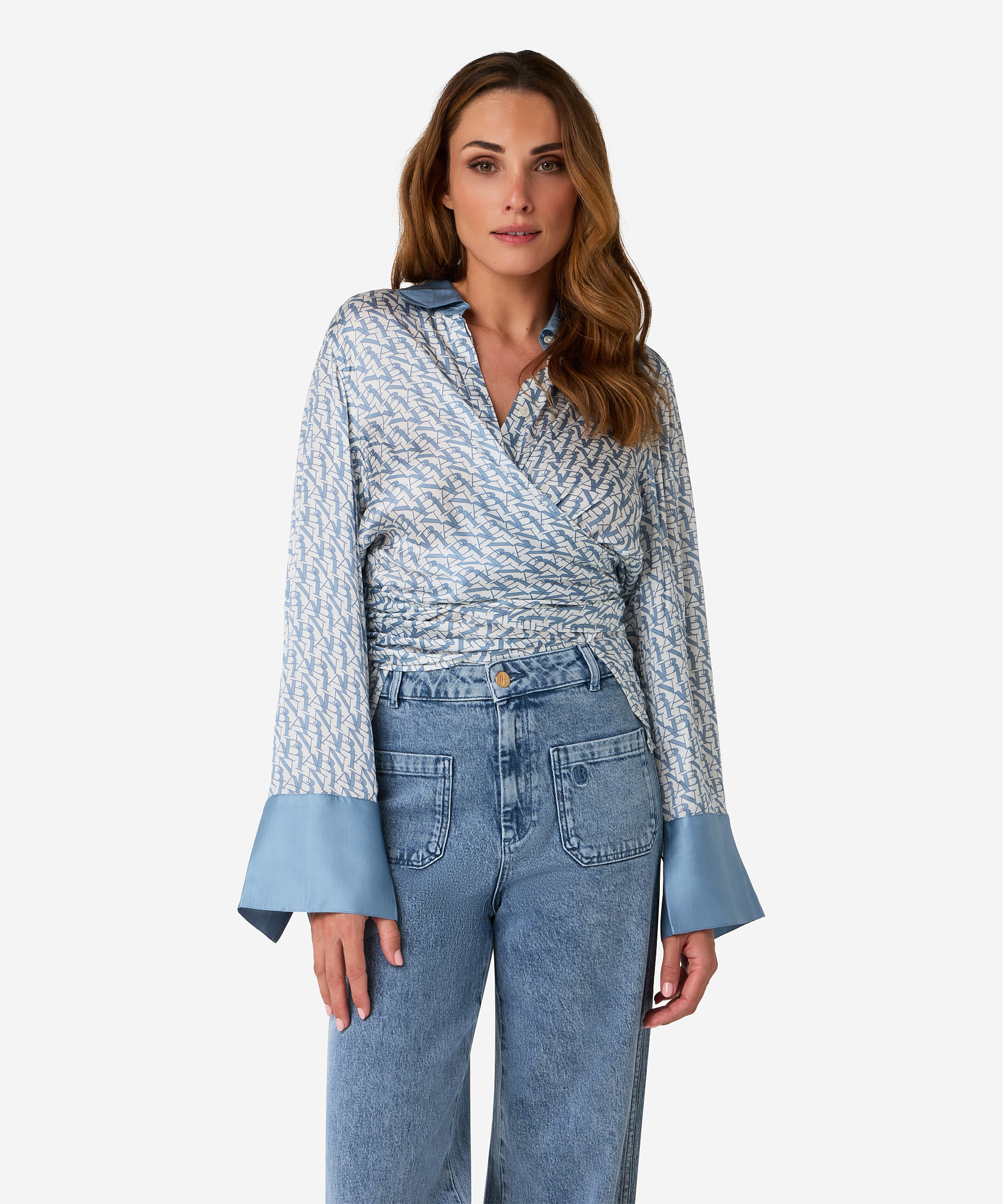 wikkelblouse, satijn, schootje, V-hals, lange mouwen, bleekbruin | Ulla Popken wikkelblouse, satijn, schootje, V-hals, lange mouwen, bleekbruin | Ulla Popken